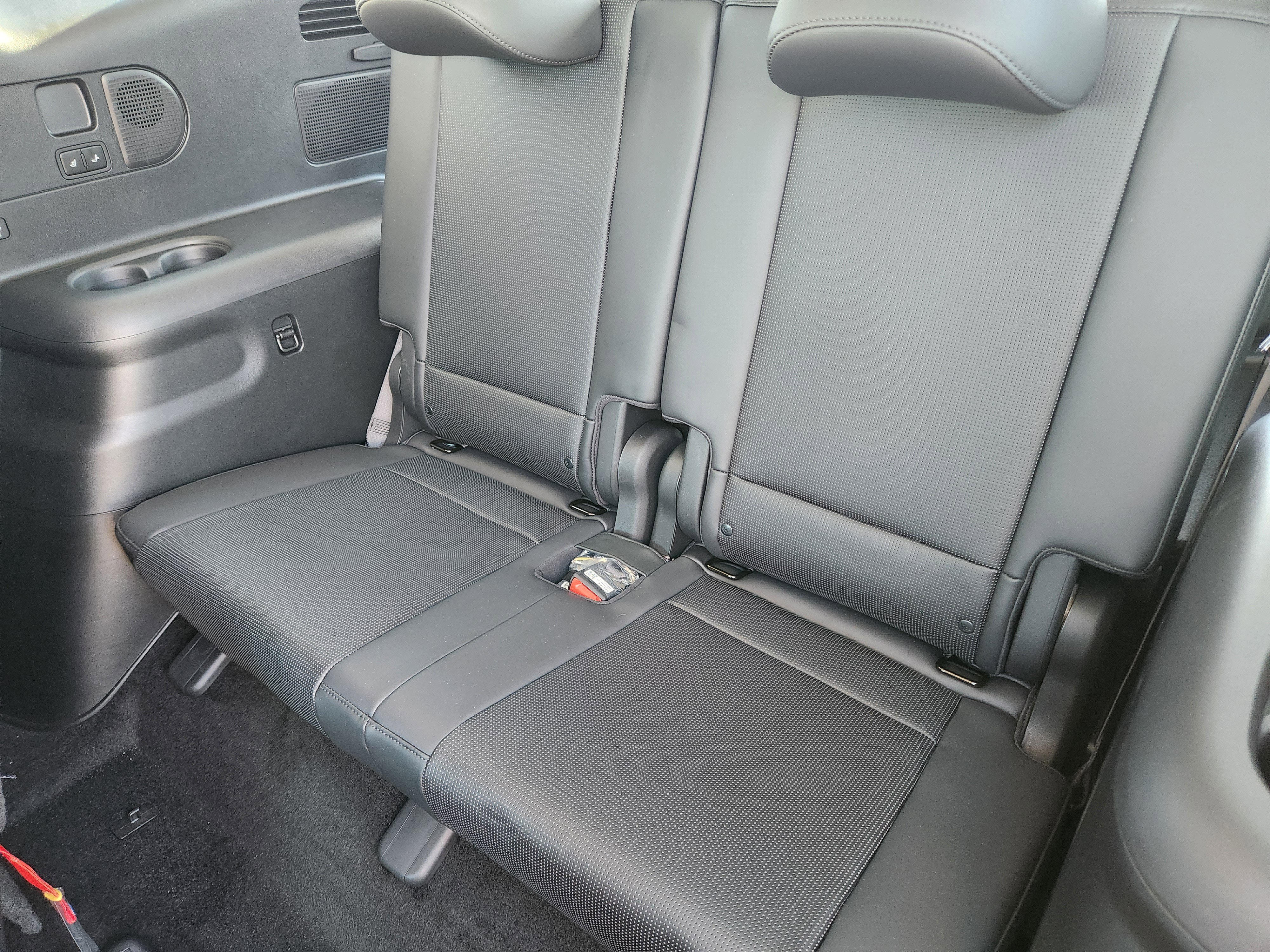 New 2026 Hyundai Ioniq 9 Calligraphy w/ Tow & Go Package image 18