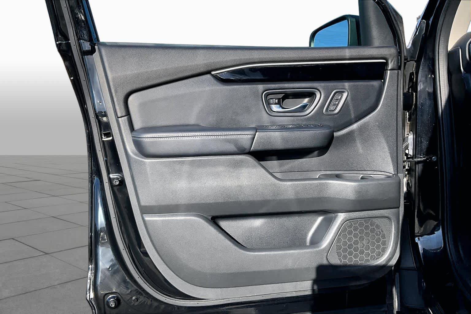 Used 2023 Honda Pilot Touring image 22
