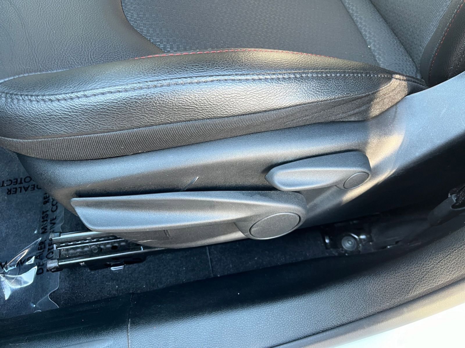 Used 2025 Jeep Compass Trailhawk image 23