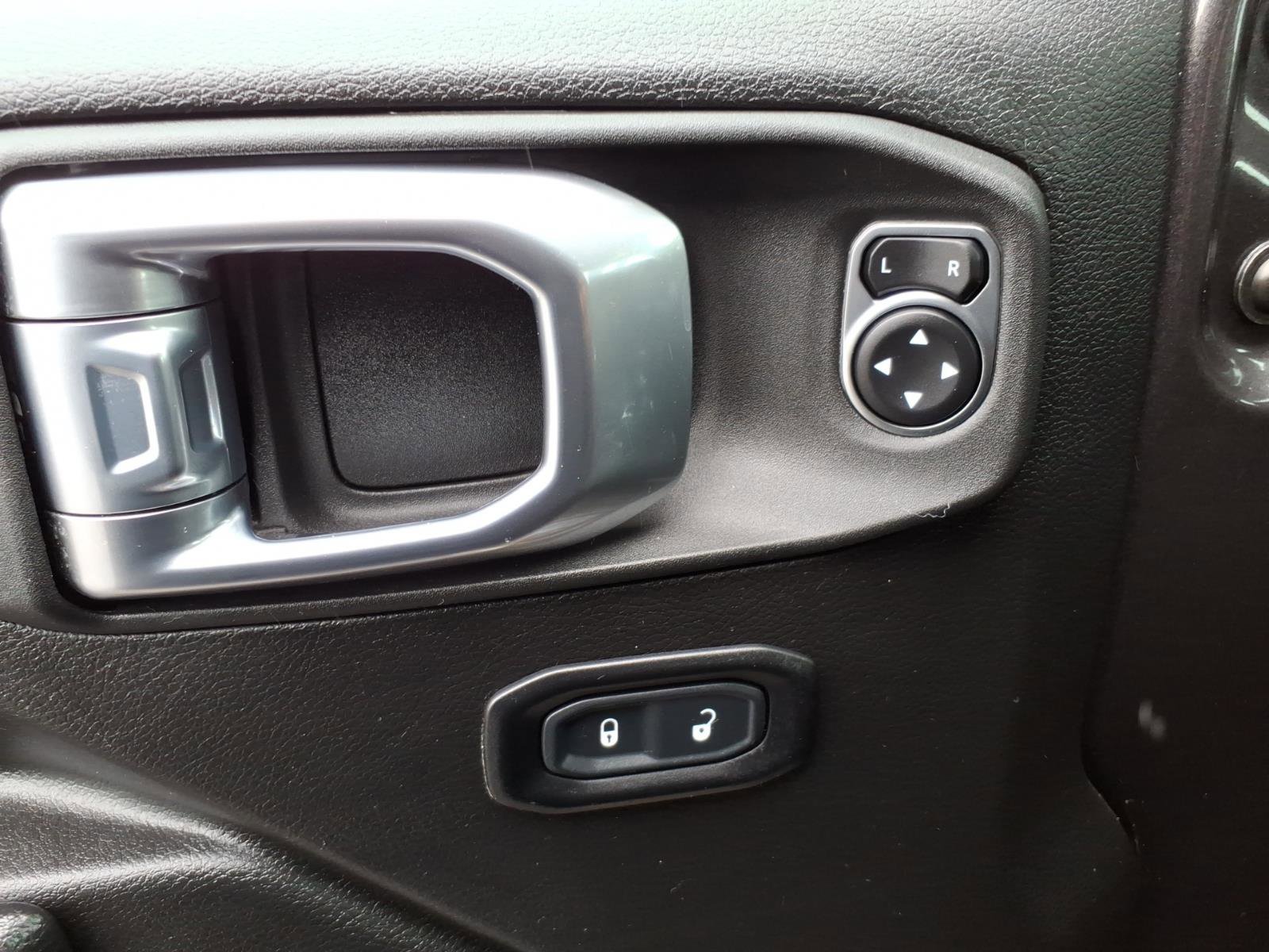 Used 2023 Jeep Wrangler Unlimited Sport AWD/4WD image 13