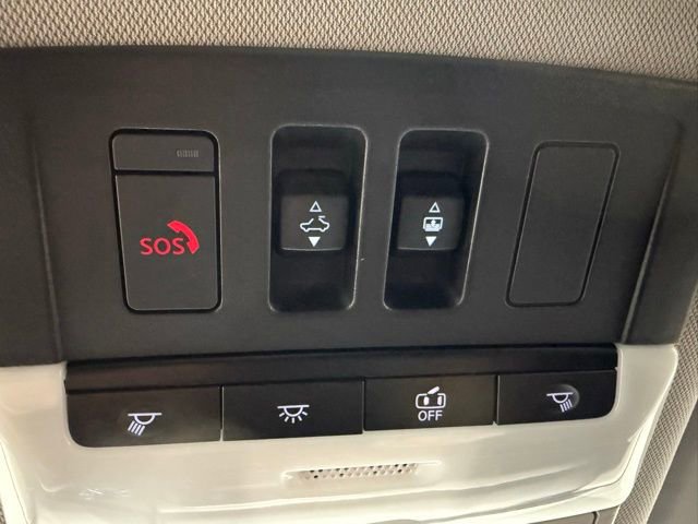 Used 2025 Nissan Rogue SV w/ SV Premium Package image 24