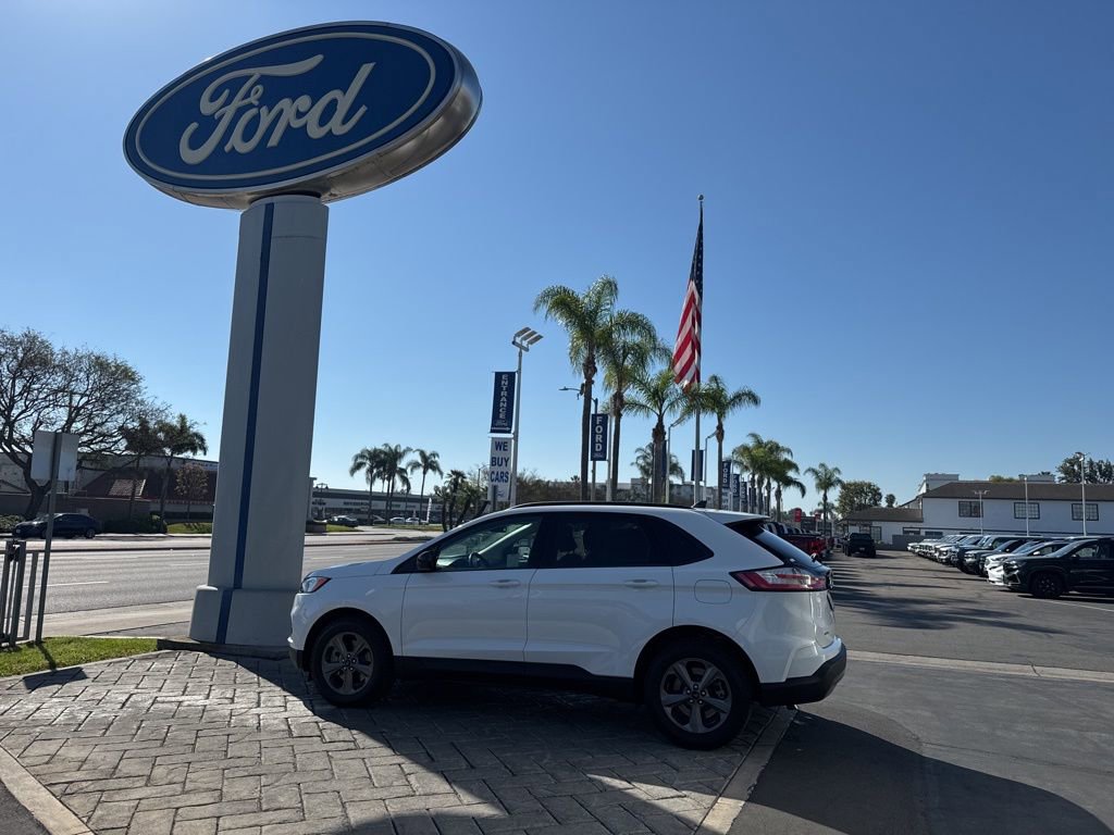 Used 2024 Ford Edge SEL w/ Sport Appearance Package image 20