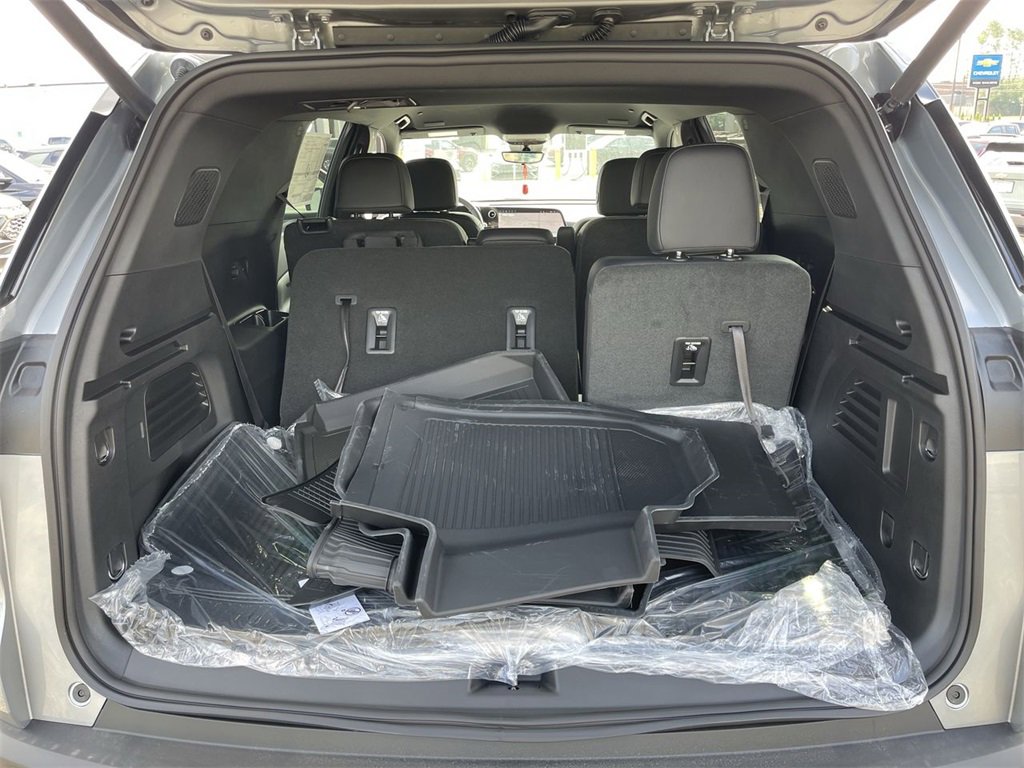 New 2026 Chevrolet Traverse LT w/ Midnight/Sport Edition image 24