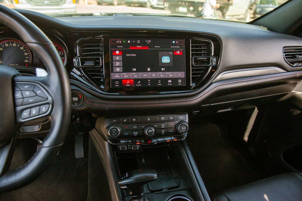 Used 2025 Dodge Durango GT image 16