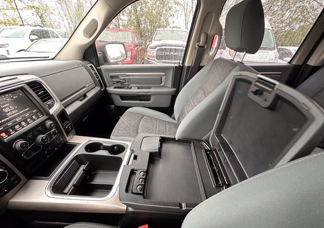 Used 2017 RAM 1500 Big Horn AWD/4WD image 27