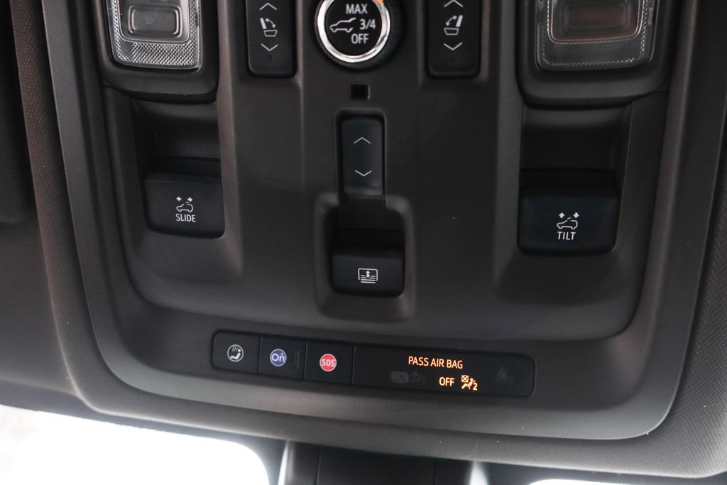 Used 2021 GMC Yukon XL SLT w/ SLT Premium Package image 32