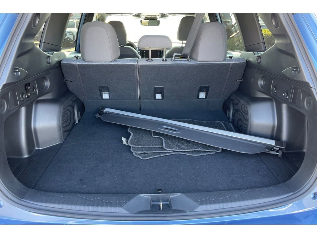 Used 2025 Subaru Forester Premium image 17