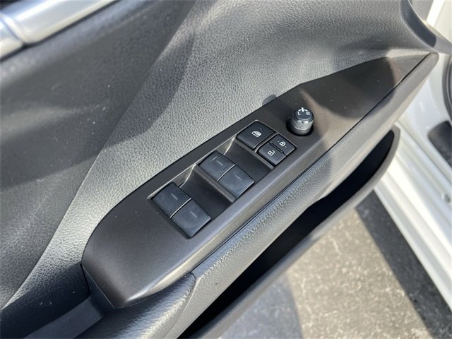 Used 2024 Toyota Camry SE w/ Convenience Package image 15