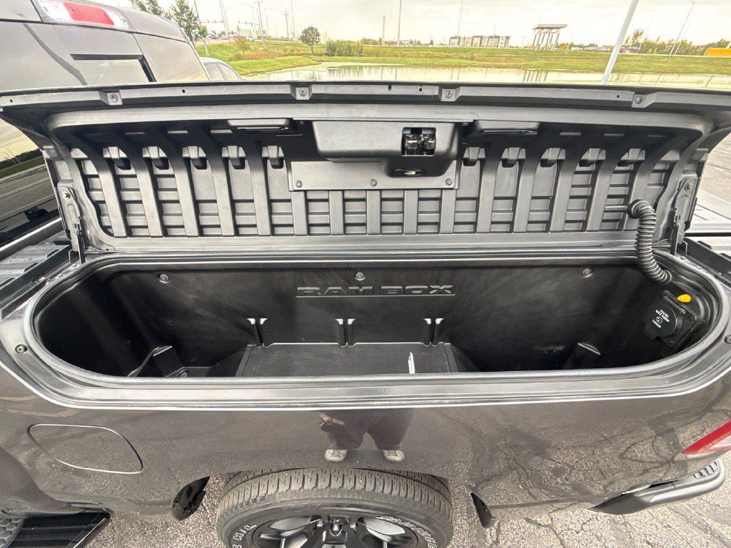 Used 2022 RAM 1500 Big Horn AWD/4WD image 18