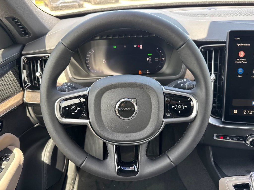 New 2026 Volvo XC90 T8 Plus w/ Protection Package Premier AWD/4WD image 12