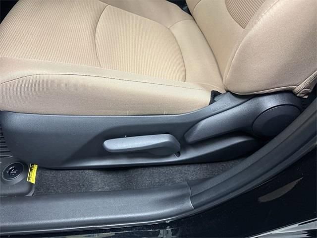 Used 2025 Toyota RAV4 LE FWD image 13