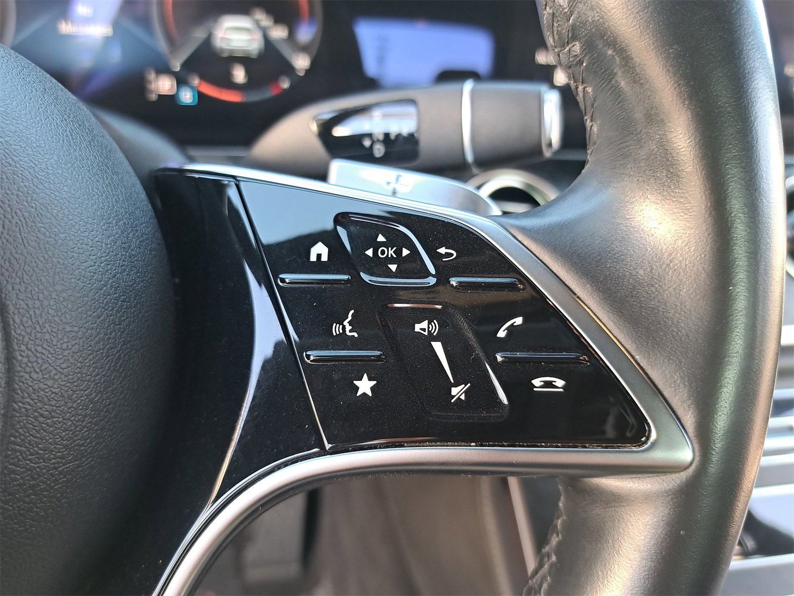 Used 2022 Mercedes-Benz E 350 Sedan w/ AMG Line Exterior image 19