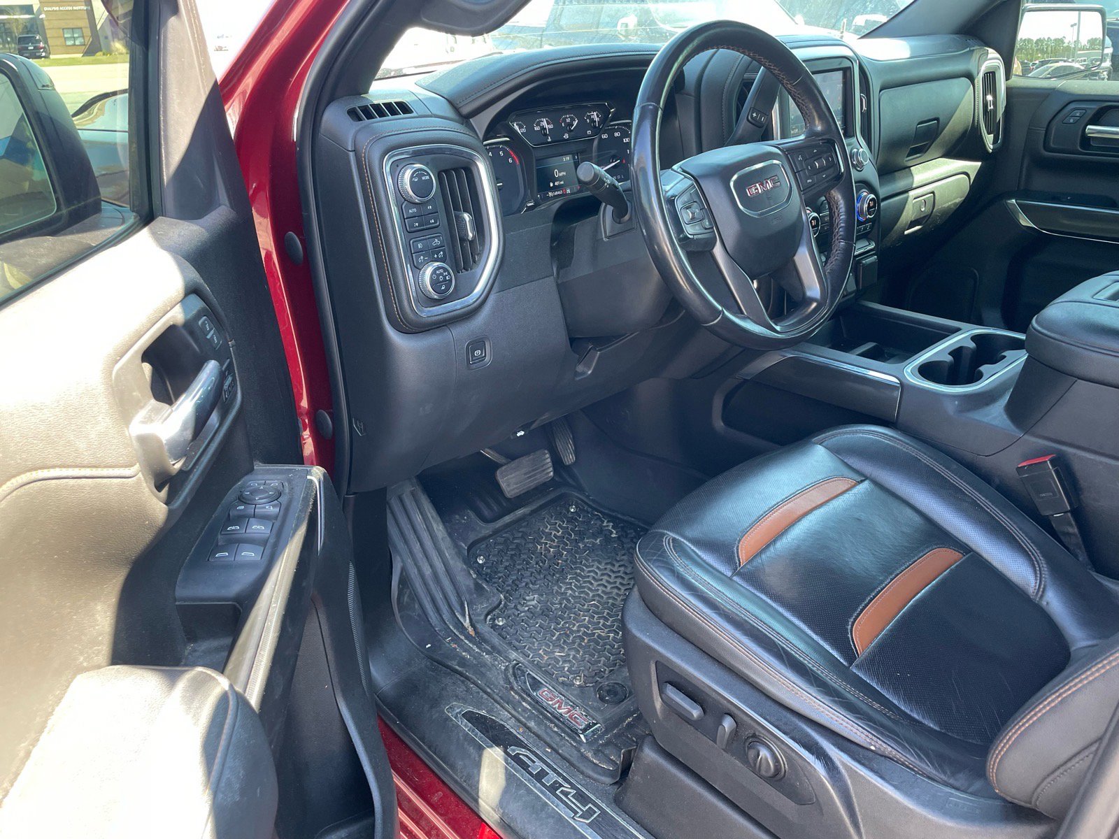 Used 2021 GMC Sierra 1500 AT4 image 4
