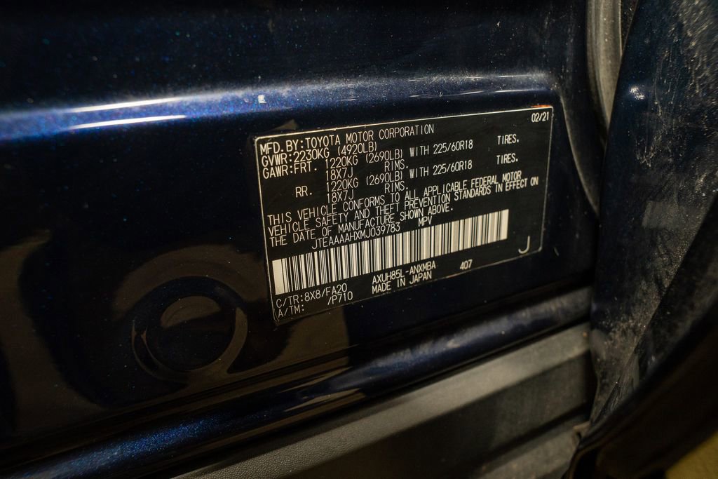 Used 2021 Toyota Venza LE image 19