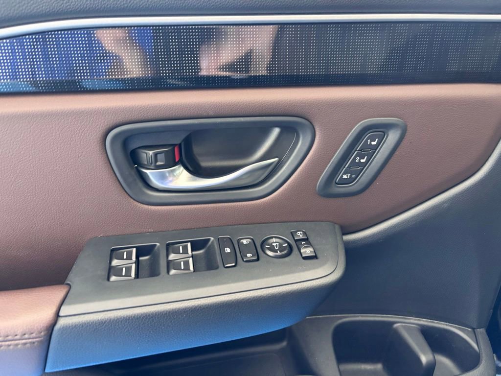 Certified 2025 Honda Pilot Elite image 22