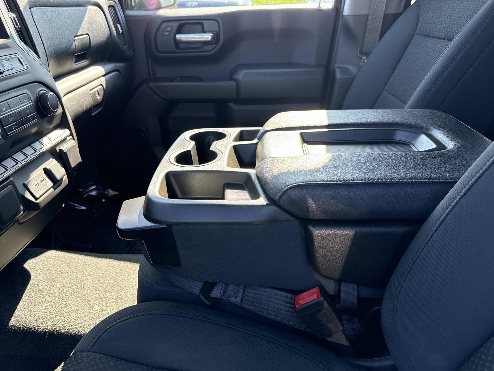 Used 2021 Chevrolet Silverado 1500 Custom AWD/4WD image 18