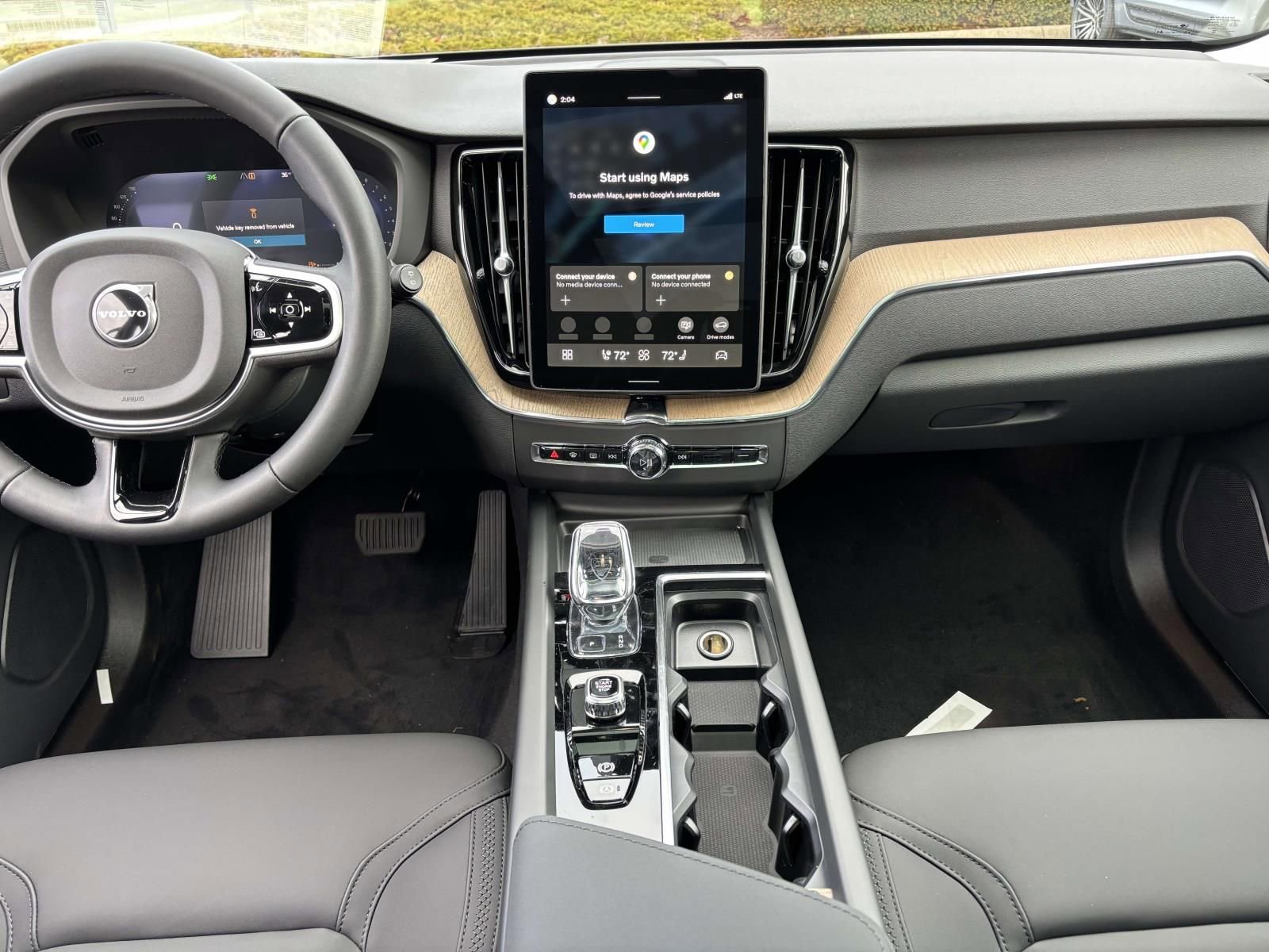 New 2026 Volvo XC60 B5 Plus w/ Protection Package Premier AWD/4WD image 28
