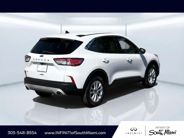 Used 2022 Ford Escape SE image 4