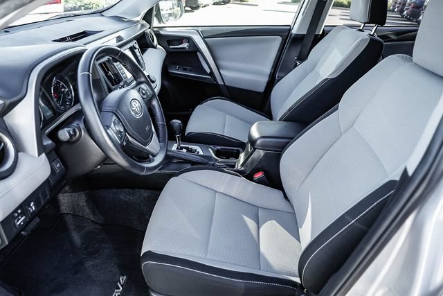 Used 2016 Toyota RAV4 XLE AWD/4WD image 23
