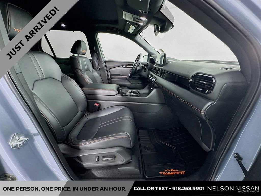 Used 2023 Honda Pilot TrailSport image 29