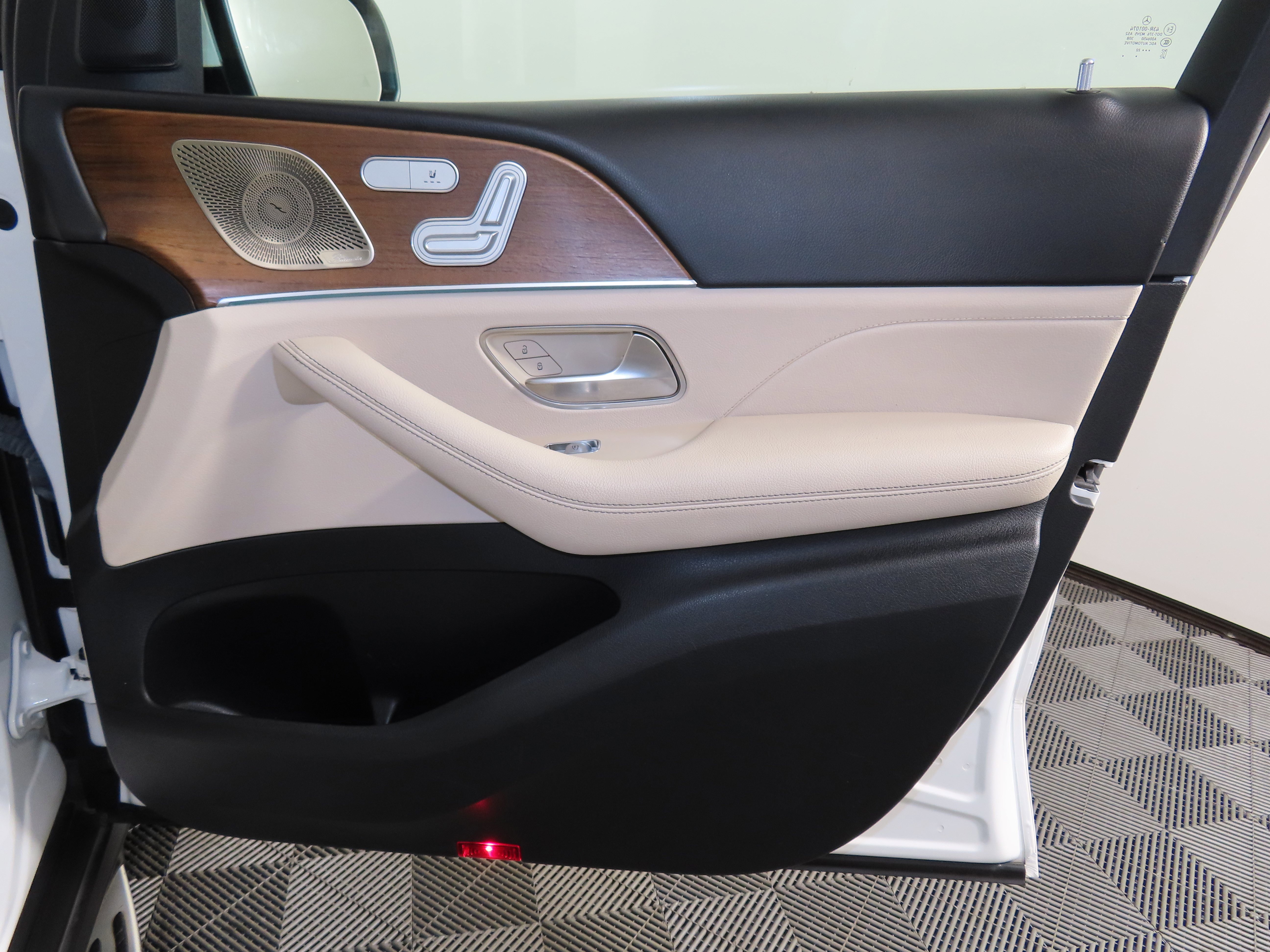 Used 2022 Mercedes-Benz GLE 350 image 36