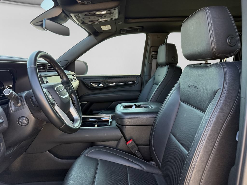 Used 2023 GMC Yukon XL Denali w/ LPO, Floor Liner Package AWD/4WD image 21