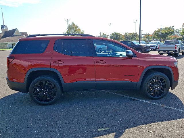 Used 2023 GMC Acadia SLE w/ Driver Convenience Package FWD image 9