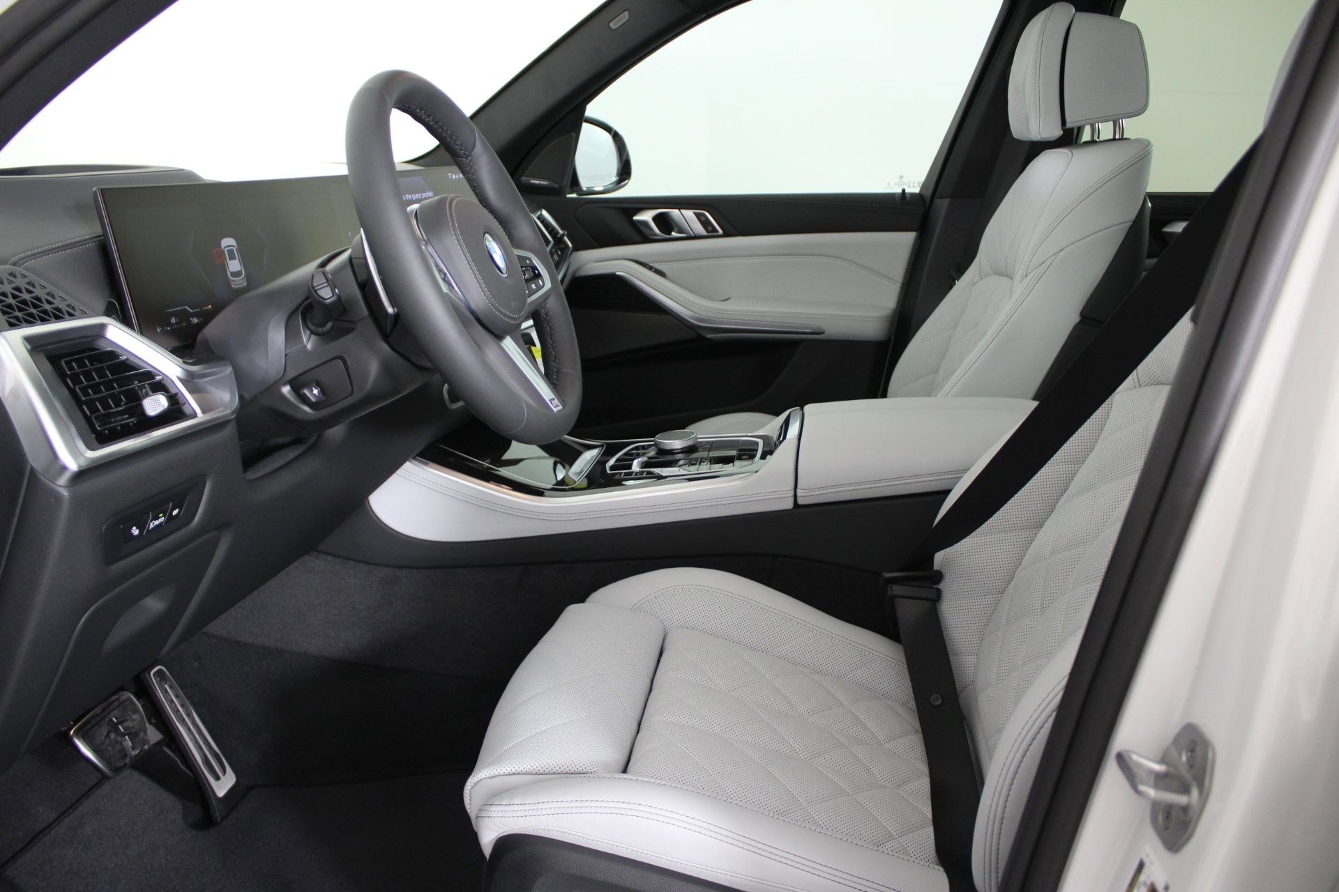 New 2026 BMW X5 sDrive40i RWD image 24