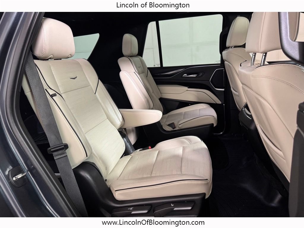 Used 2022 Cadillac Escalade Sport w/ Touring Package AWD/4WD image 12