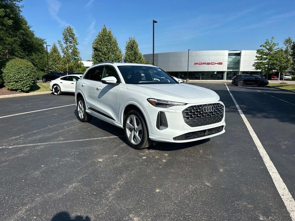 New 2025 Audi Q5 Premium Plus