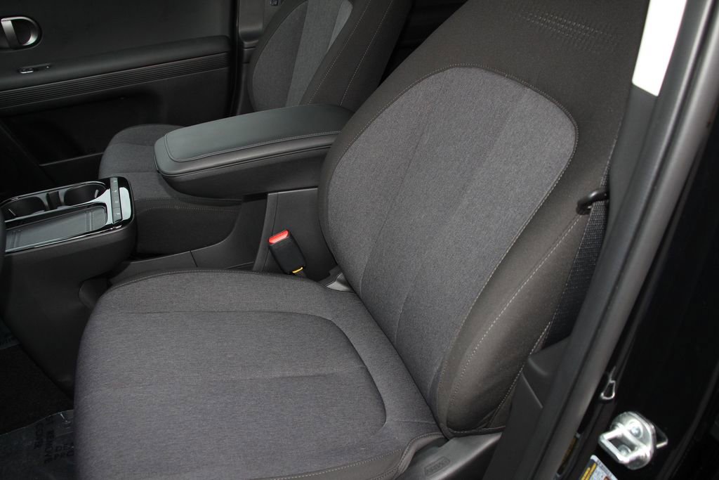 Used 2025 Hyundai Ioniq 5 SE image 24