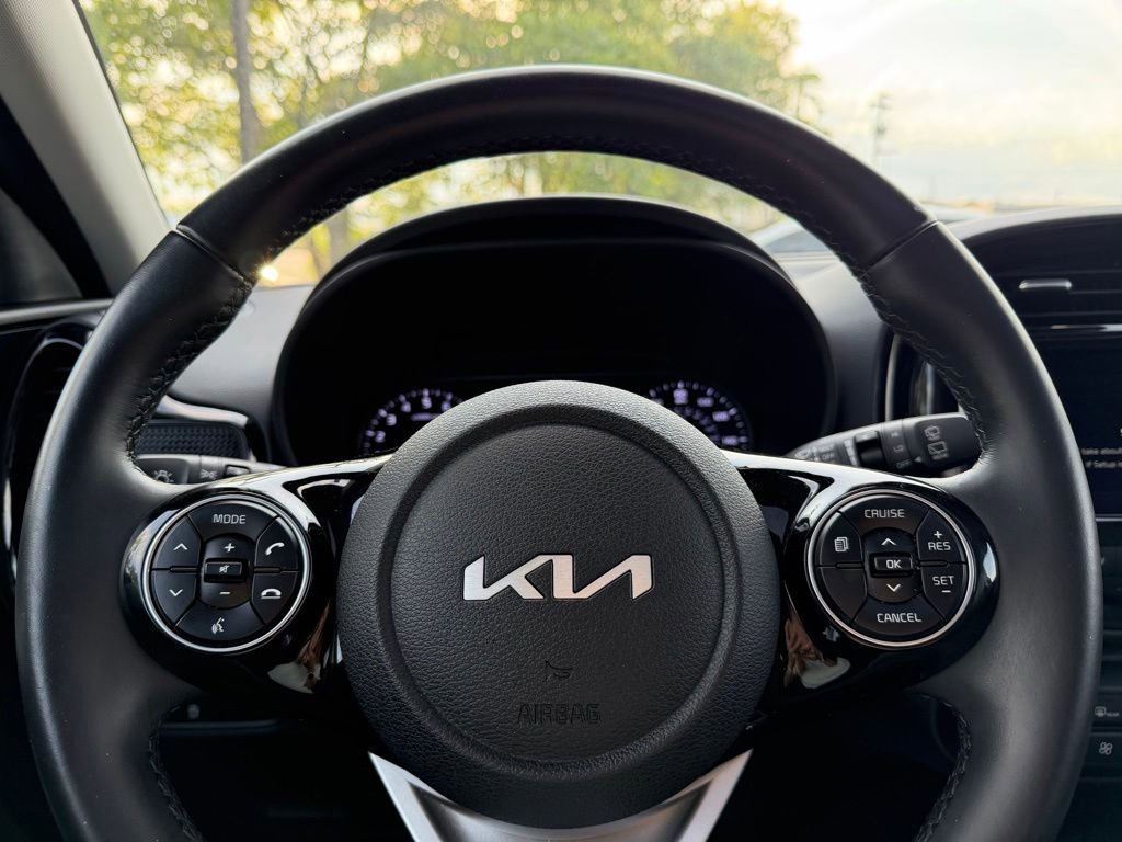 Certified 2022 Kia Soul EX FWD image 15