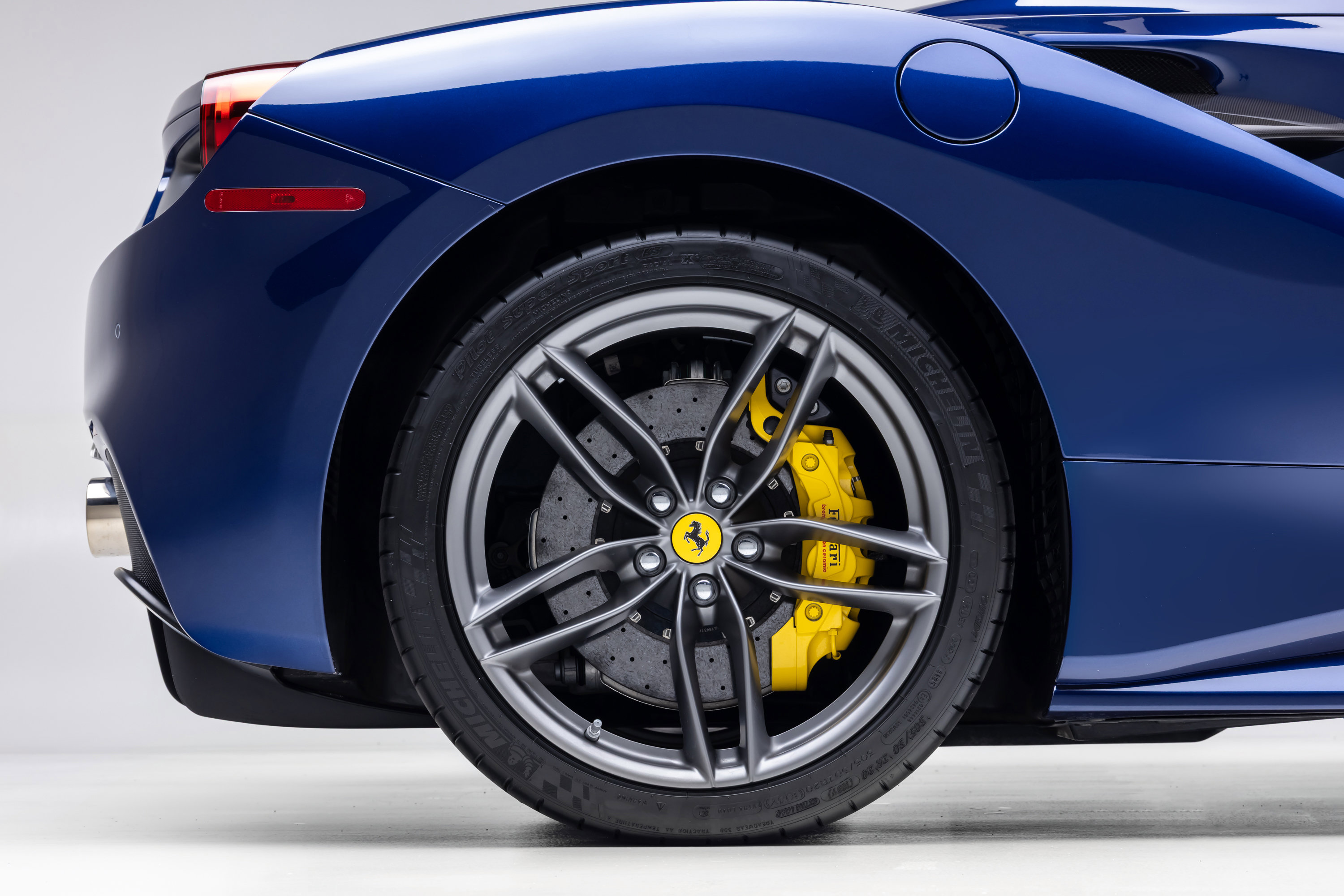 Certified 2017 Ferrari 488 Spider RWD image 19