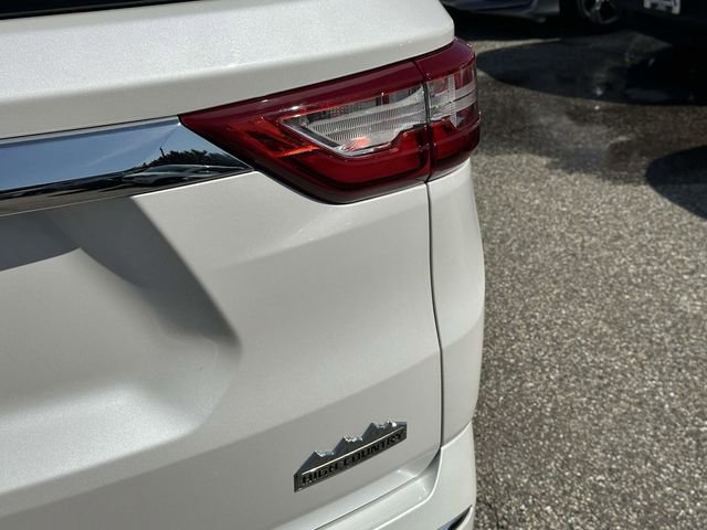 Used 2021 Chevrolet Traverse High Country w/ LPO, 'HIT The Road' Package image 30