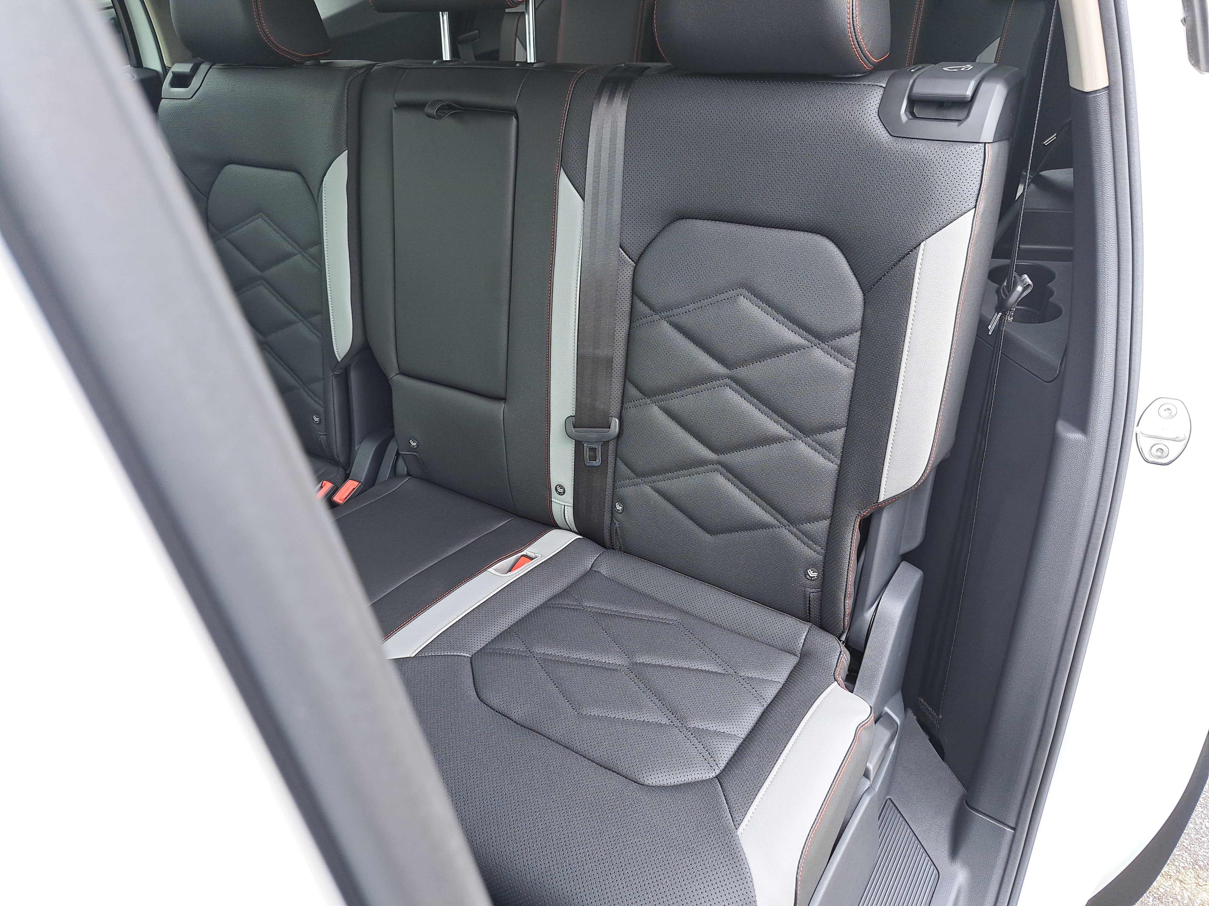 New 2026 Volkswagen Atlas Peak Edition AWD/4WD image 15