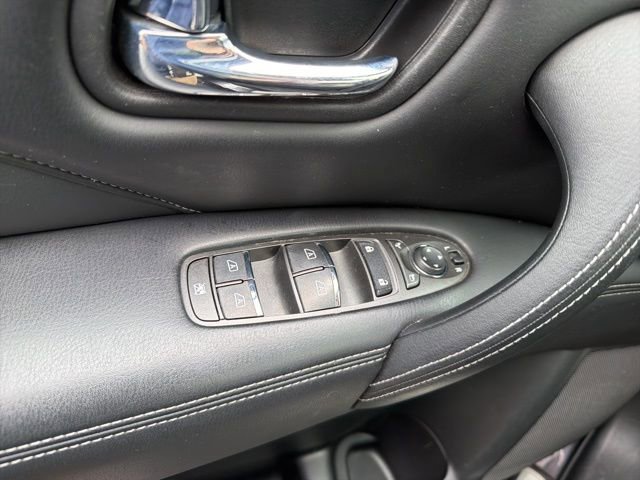 Used 2024 INFINITI QX80 Luxe RWD image 9