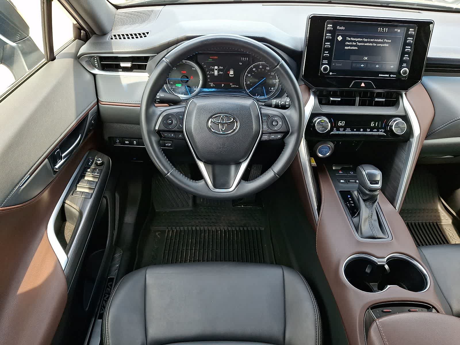 Certified 2022 Toyota Venza XLE AWD/4WD image 15