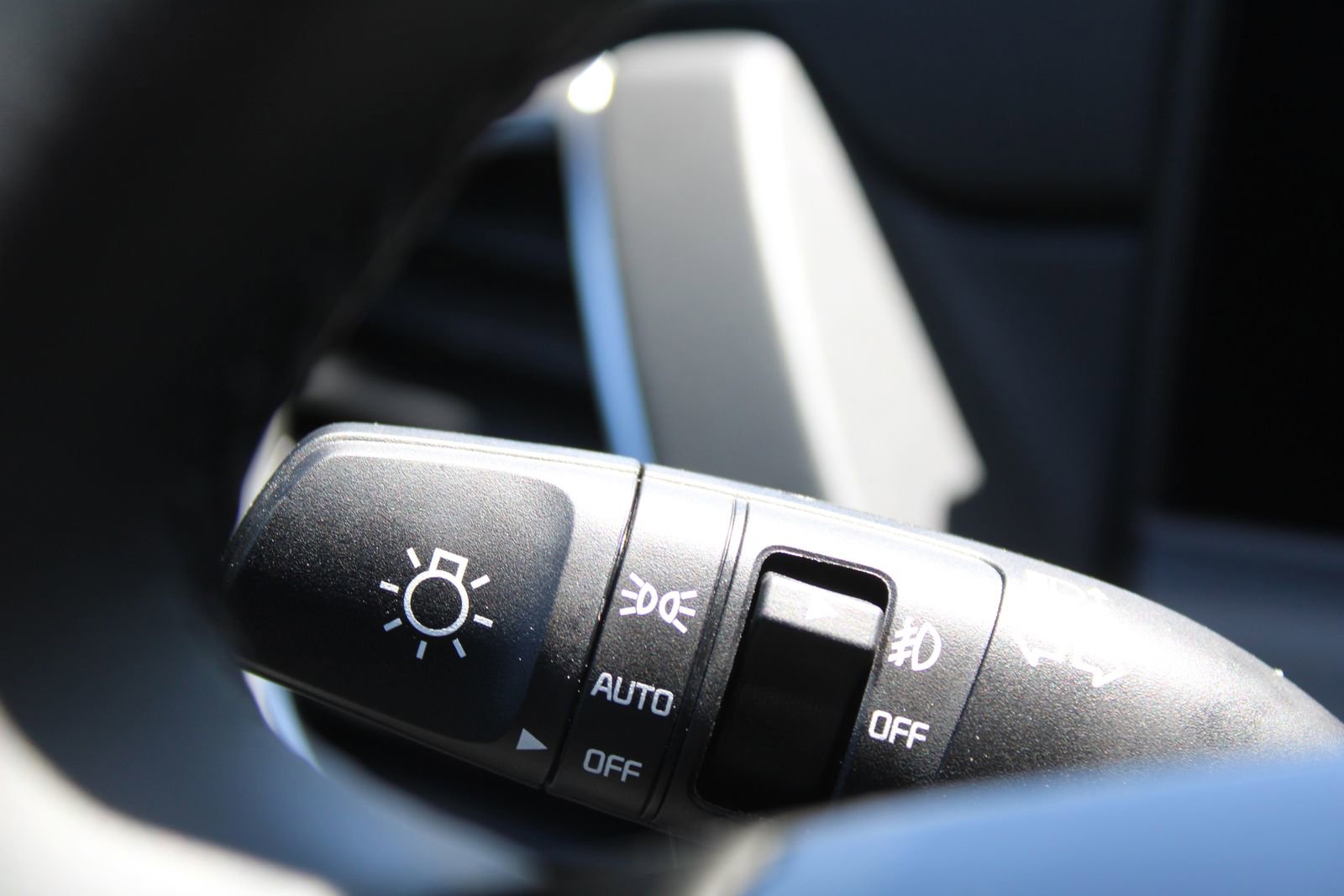 New 2026 Kia Seltos EX image 24