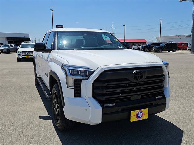 Used 2026 Toyota Tundra Limited AWD/4WD image 7