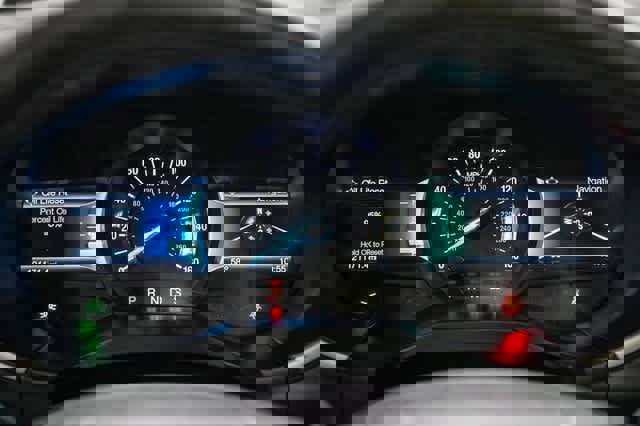 Used 2016 Ford Edge SEL w/ Equipment Group 201A image 25