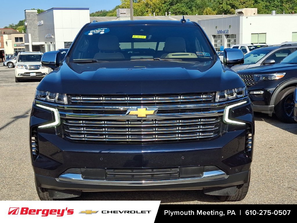 Certified 2024 Chevrolet Suburban Premier AWD/4WD image 3