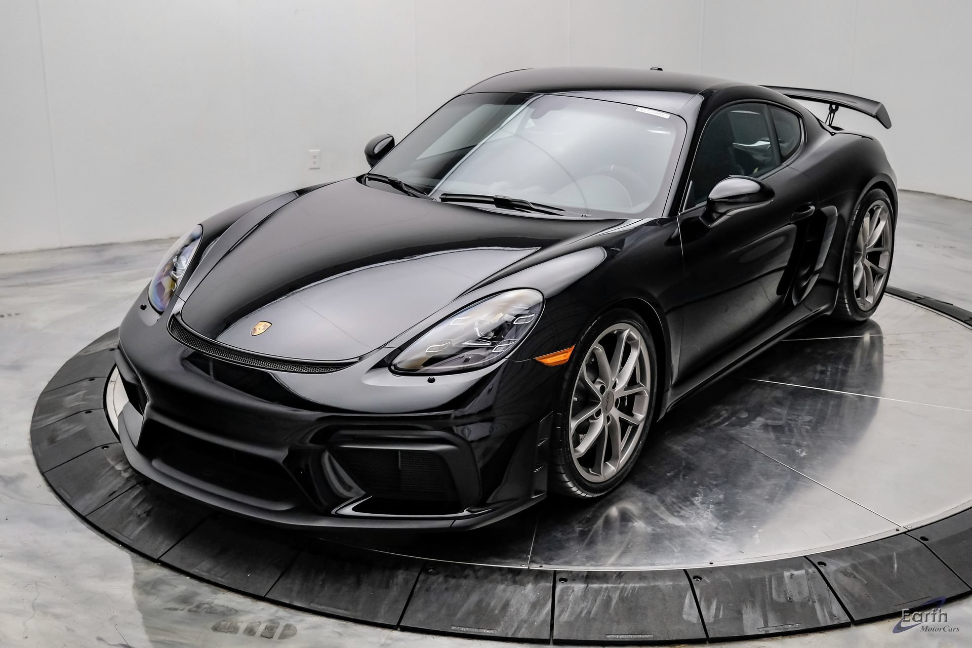 Used 2023 Porsche 718 Cayman GT4 RWD image 6