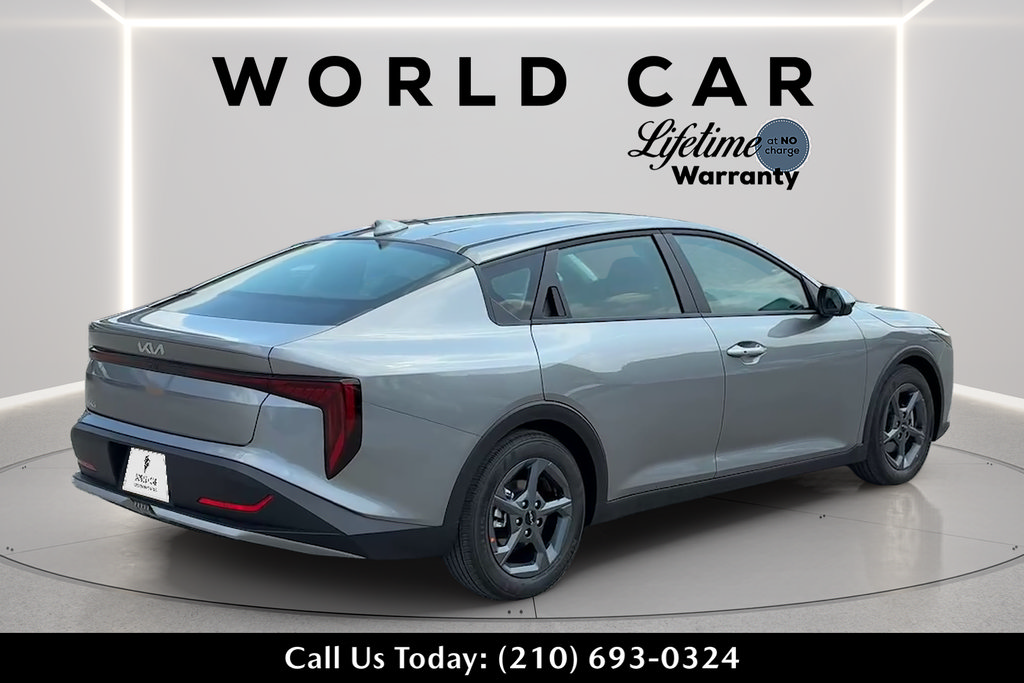 New 2026 Kia K4 FWD image 3