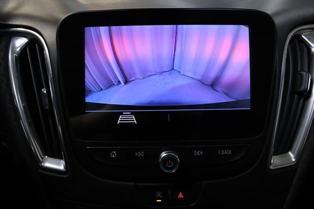 Used 2020 Chevrolet Malibu LT image 4