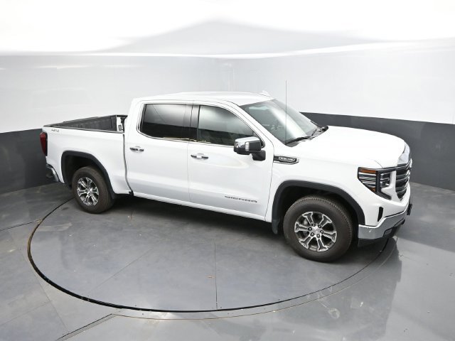 Used 2024 GMC Sierra 1500 SLT AWD/4WD image 33