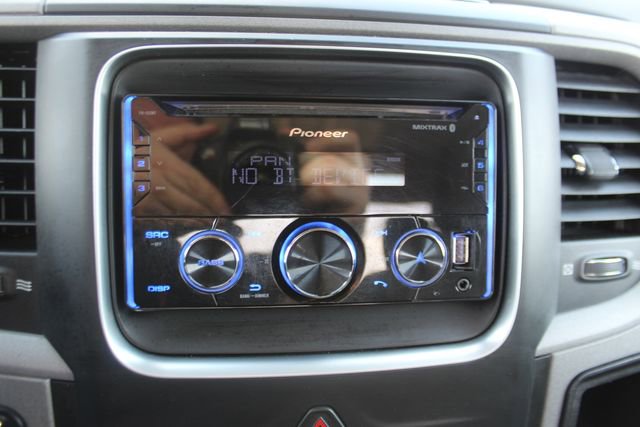 Used 2017 RAM 1500 Express AWD/4WD image 19