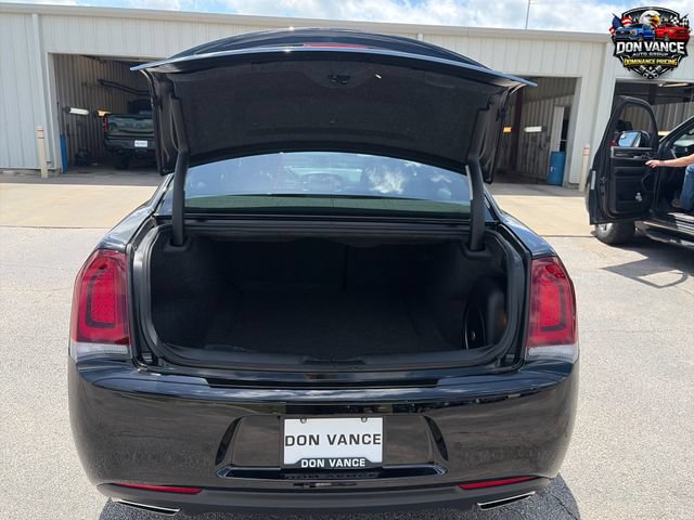Used 2022 Chrysler 300 S w/ Safetytec Plus Group RWD image 24