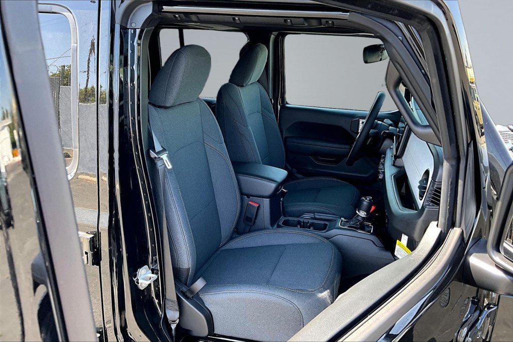 New 2026 Jeep Wrangler Unlimited Sport AWD/4WD image 16