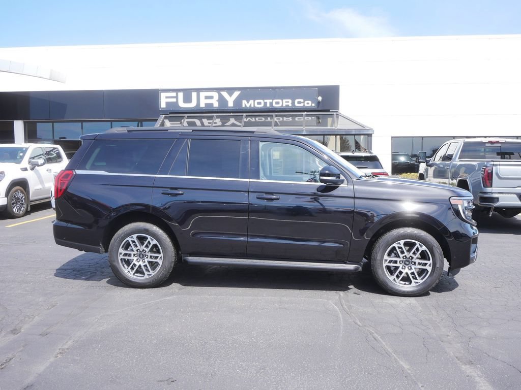 Used 2025 Ford Expedition Active