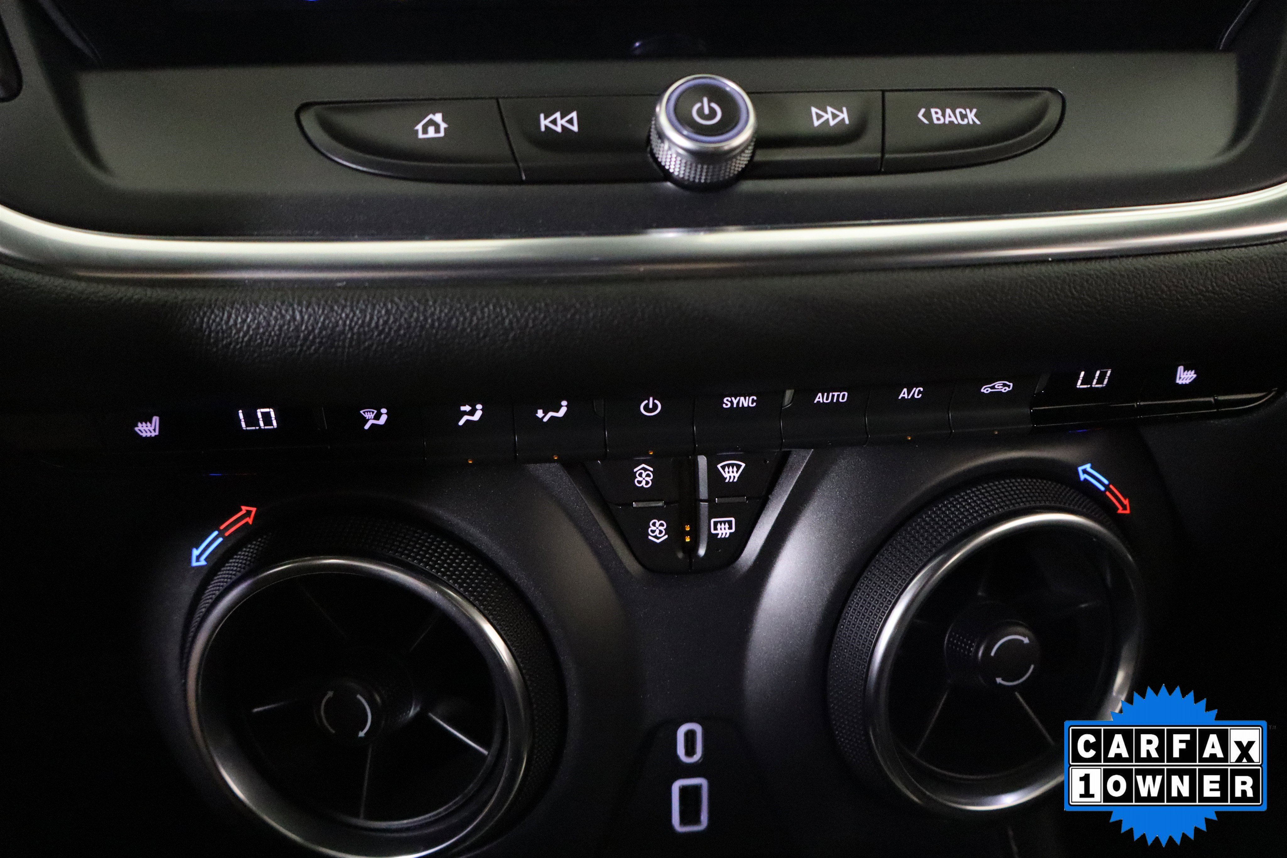 Used 2025 Chevrolet Blazer LT FWD image 27